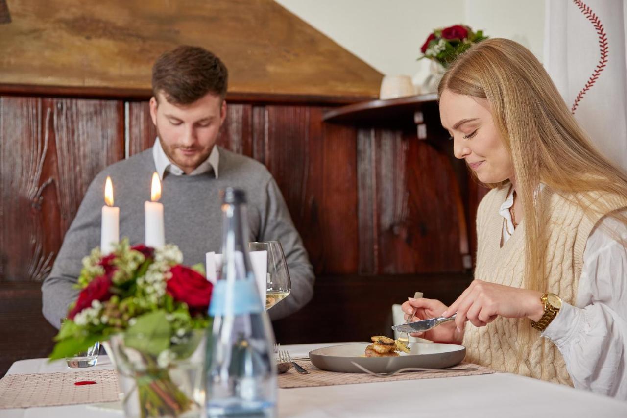 Hotel Restaurant Lamm Hebsack Remshalden Esterno foto